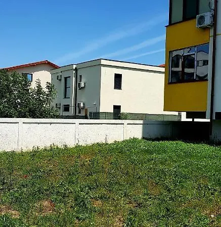 Apartament Sarah *